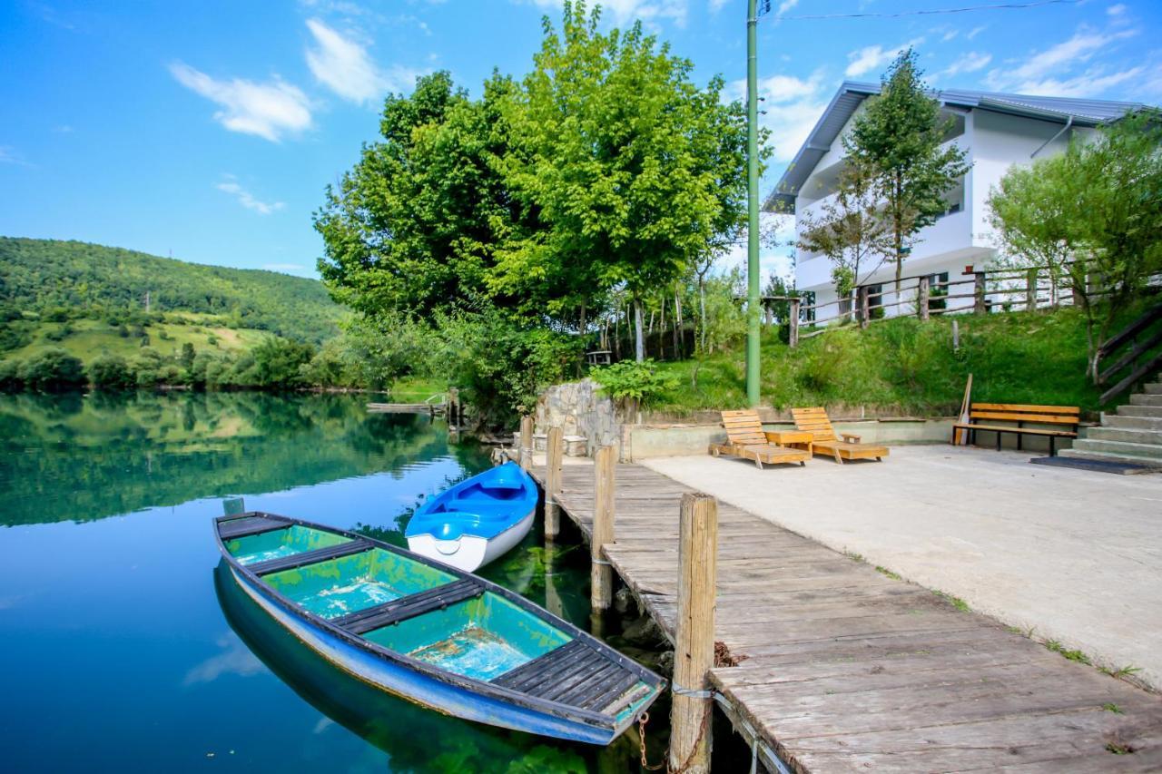 Apartments River Una 4 Bihać Екстериор снимка