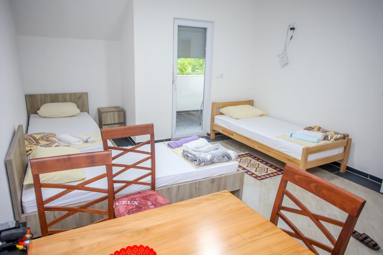 Apartments River Una 4 Bihać Екстериор снимка