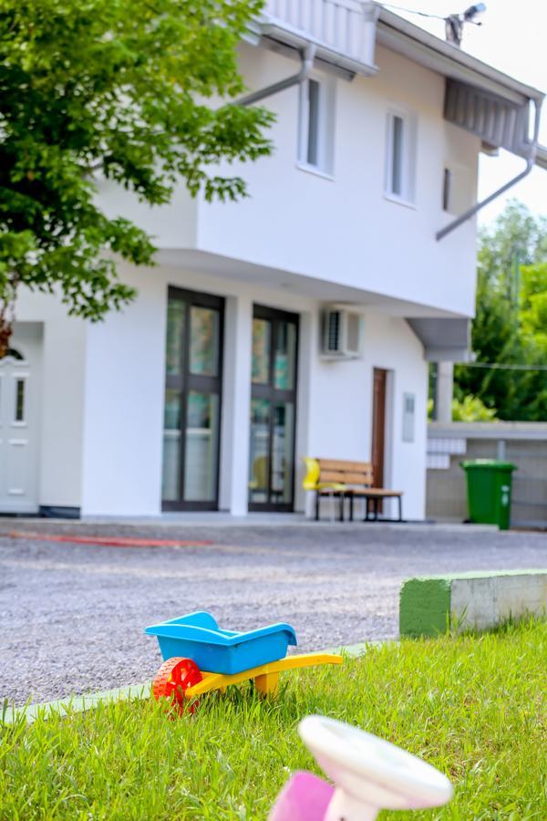 Apartments River Una 4 Bihać Екстериор снимка