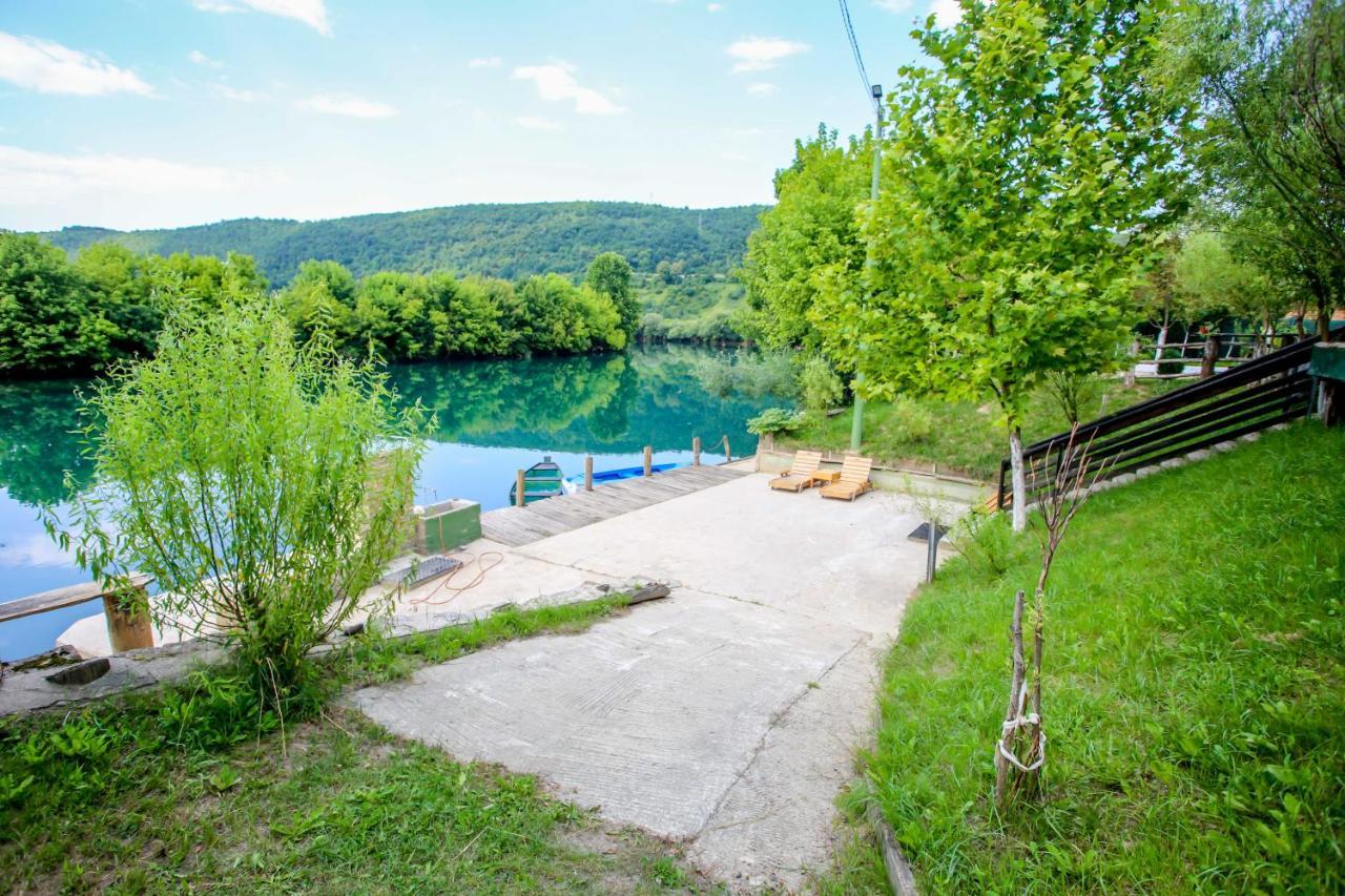 Apartments River Una 4 Bihać Екстериор снимка
